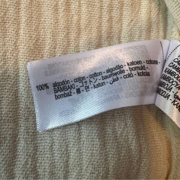 Zara Cream and Black Blazer with Tassel Details - Picture 8 of 8